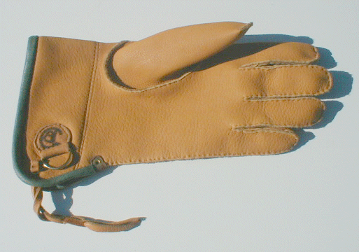 Glove G1: Short style generally used for falcons and small hawks